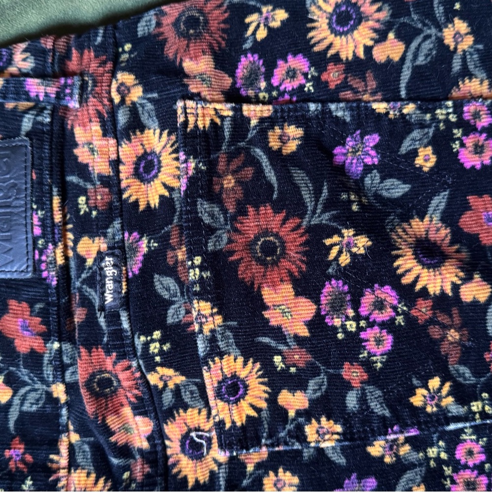 Wrangler Black Floral Boot Cut Pants - Picture 9 of 10